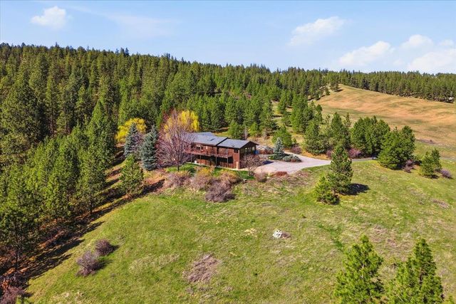 8206 W Bernhill Rd, Spokane, WA 99208