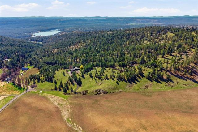 8206 W Bernhill Rd, Spokane, WA 99208