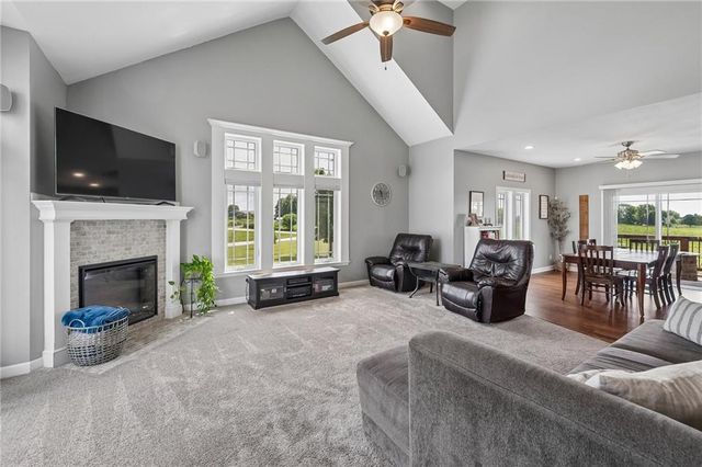 14691 N Lewis Avenue, Liberty, MO 64068