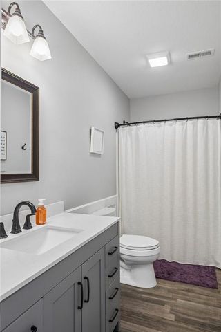 14691 N Lewis Avenue, Liberty, MO 64068