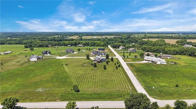 14691 N Lewis Avenue, Liberty, MO 64068