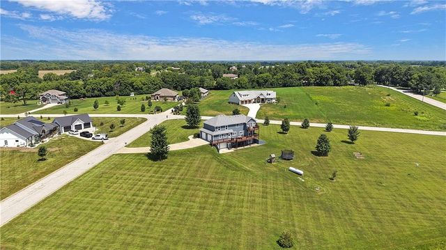 14691 N Lewis Avenue, Liberty, MO 64068