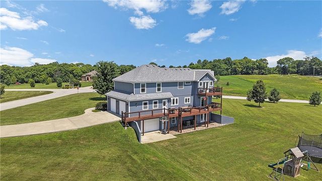 14691 N Lewis Avenue, Liberty, MO 64068