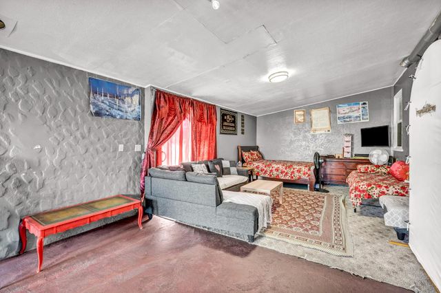 2 Park St, Lodi, CA 95240