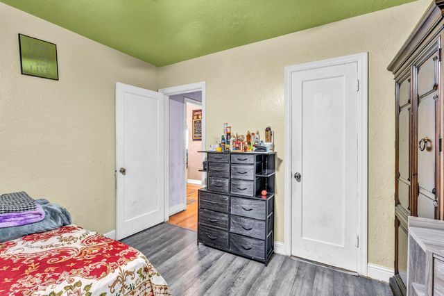 2 Park St, Lodi, CA 95240