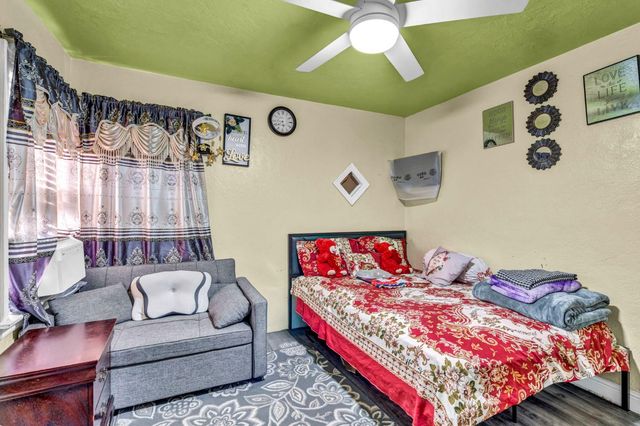 2 Park St, Lodi, CA 95240
