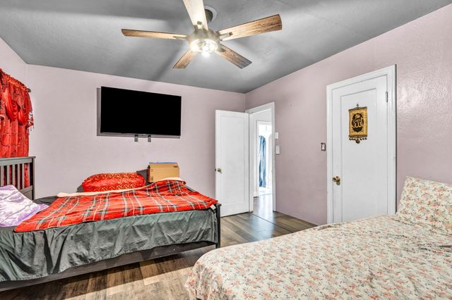 2 Park St, Lodi, CA 95240
