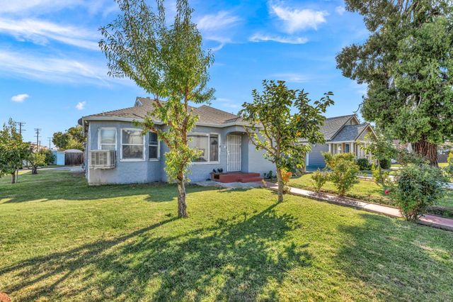2 Park St, Lodi, CA 95240