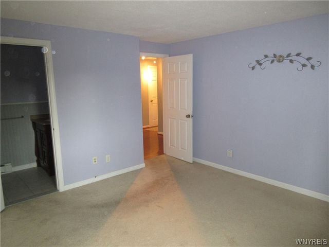 345 South Cayuga Road A, Amherst, NY 14221