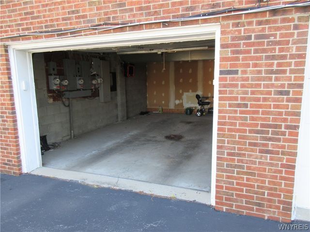 345 South Cayuga Road A, Amherst, NY 14221