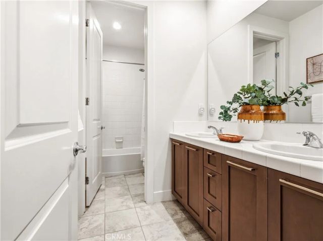 19149 Lauren Lane, Saugus, CA 91350