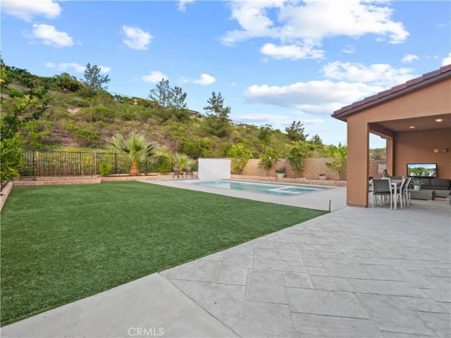 19149 Lauren Lane, Saugus, CA 91350