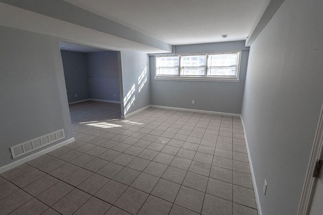 706 DEMARET DR C, Columbia, MO 65202