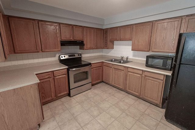 706 DEMARET DR C, Columbia, MO 65202