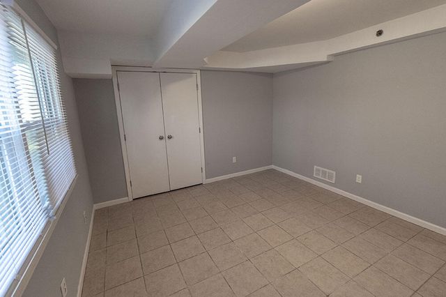 706 DEMARET DR C, Columbia, MO 65202