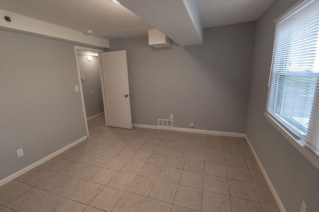 706 DEMARET DR C, Columbia, MO 65202