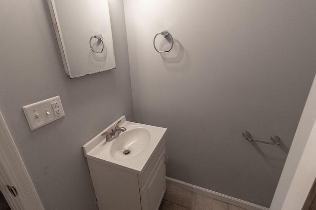 706 DEMARET DR C, Columbia, MO 65202