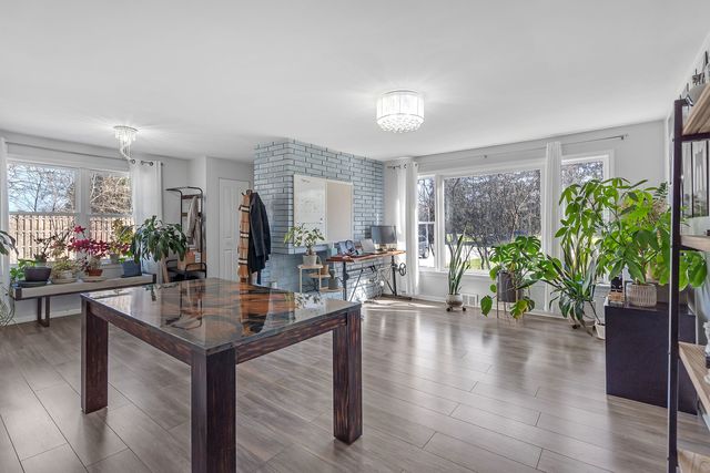 886 W Palatine Road, Palatine, IL 60067