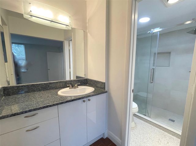 9411 Evergreen Place 302, Davie, FL 33324