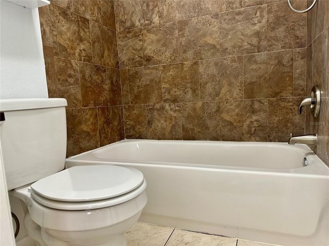 1103 CYPRESS GARDENS BOULEVARD 51, Winter Haven, FL 33884