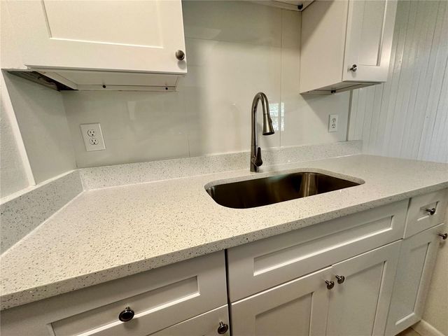 1103 CYPRESS GARDENS BOULEVARD 51, Winter Haven, FL 33884
