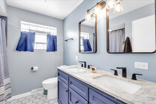 3828 W 116TH Place, Alsip, IL 60803