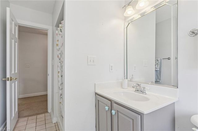 5 Stratford RD, Newport News, VA 23601