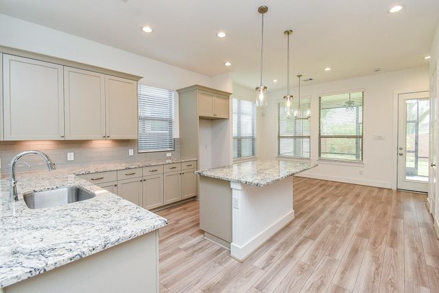 10719 Blossom River Drive, Missouri City, TX 77459