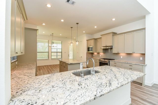 10719 Blossom River Drive, Missouri City, TX 77459