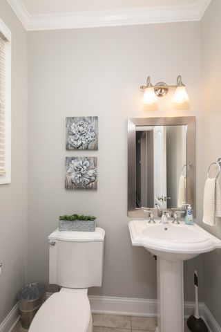 947 Star Shoot Parkway, Lexington, KY 40509