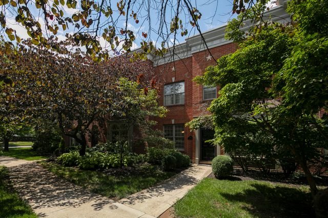 947 Star Shoot Parkway, Lexington, KY 40509