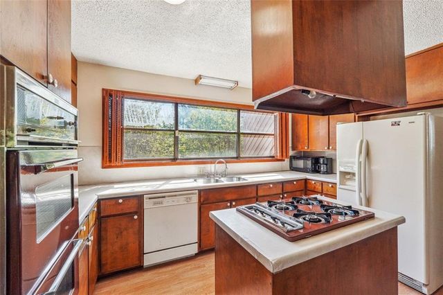 1735 Little Willeo Road, Marietta, GA 30068