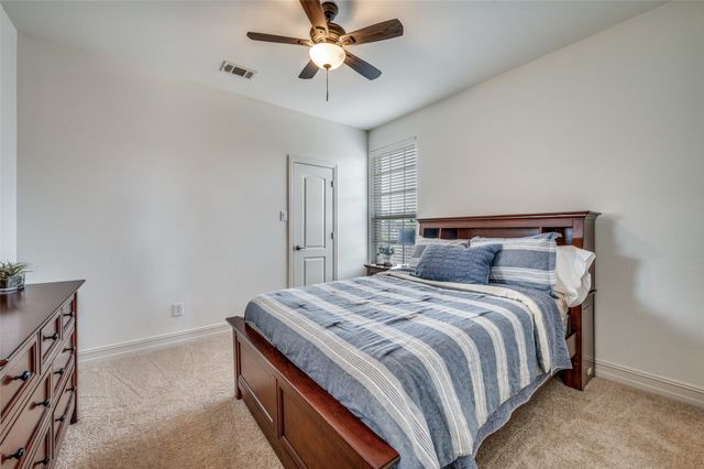 512 Castlewood Drive, Mckinney, TX 75071