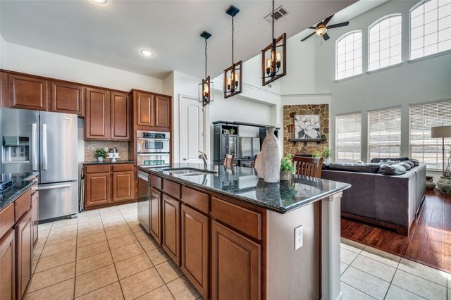 512 Castlewood Drive, Mckinney, TX 75071
