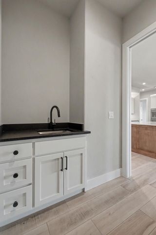 1837 Art Adams WAY, Spicewood, TX 78669