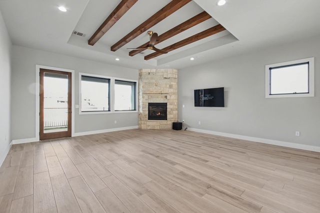 1837 Art Adams WAY, Spicewood, TX 78669