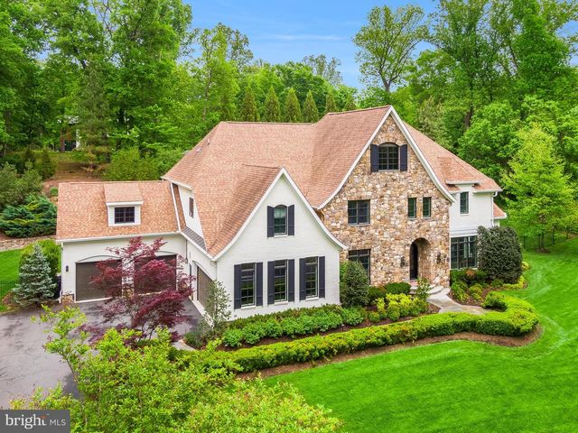 6704 LUPINE LN, Mclean, VA 22101