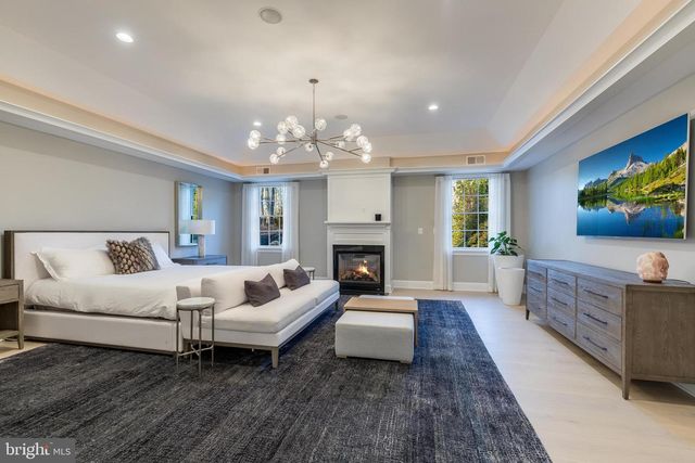 6704 LUPINE LN, Mclean, VA 22101