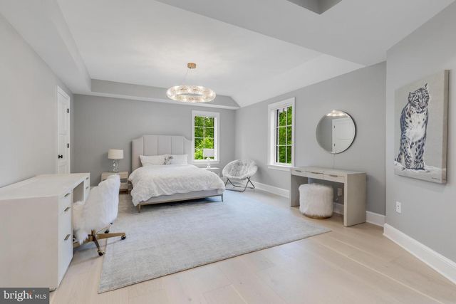 6704 LUPINE LN, Mclean, VA 22101