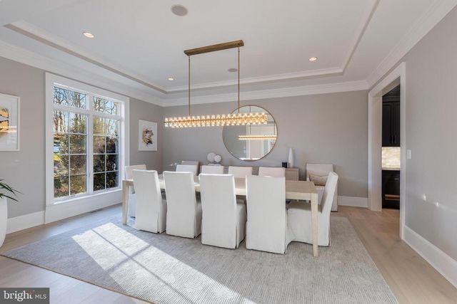 6704 LUPINE LN, Mclean, VA 22101