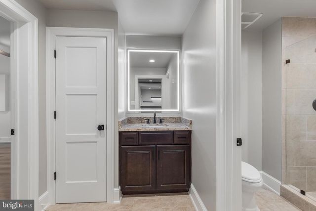 6704 LUPINE LN, Mclean, VA 22101