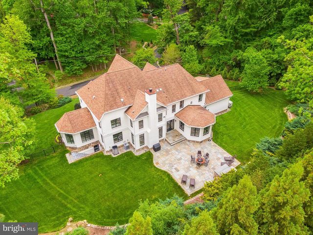 6704 LUPINE LN, Mclean, VA 22101