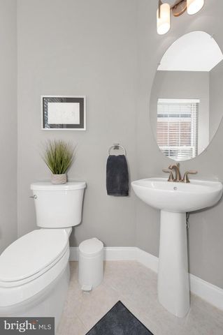 1023 GAITHER RD, Rockville, MD 20850