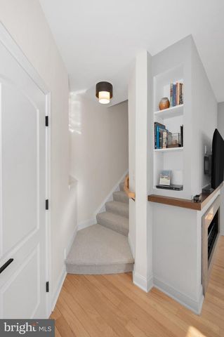 1023 GAITHER RD, Rockville, MD 20850