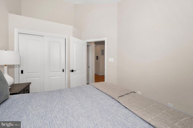 1023 GAITHER RD, Rockville, MD 20850