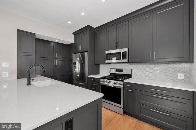 1023 GAITHER RD, Rockville, MD 20850