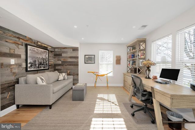 1023 GAITHER RD, Rockville, MD 20850