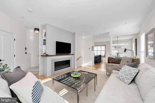 1023 GAITHER RD, Rockville, MD 20850