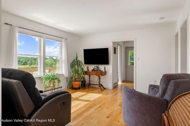 75 Eastern Parkway, Germantown, NY 12526