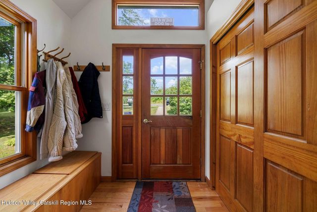 75 Eastern Parkway, Germantown, NY 12526